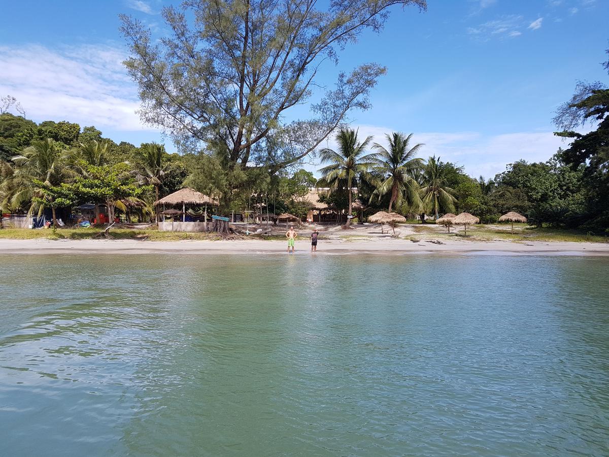 The Last Point Hostel Koh Ta Kiev Exterior photo