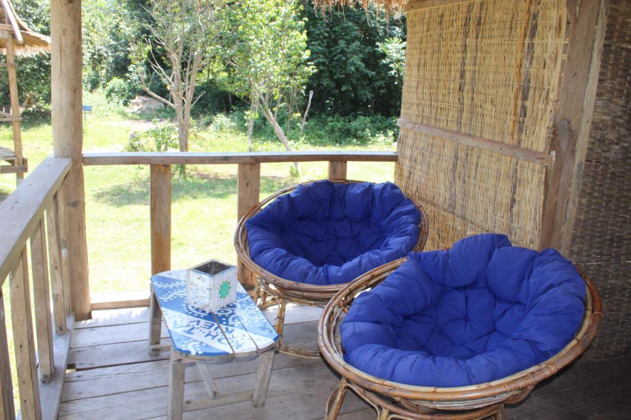 The Last Point Hostel Koh Ta Kiev Exterior photo